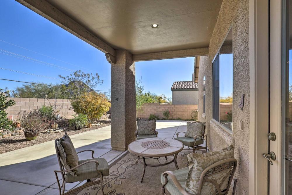 Pet-Friendly Tucson Home with Patio and Mountain Views